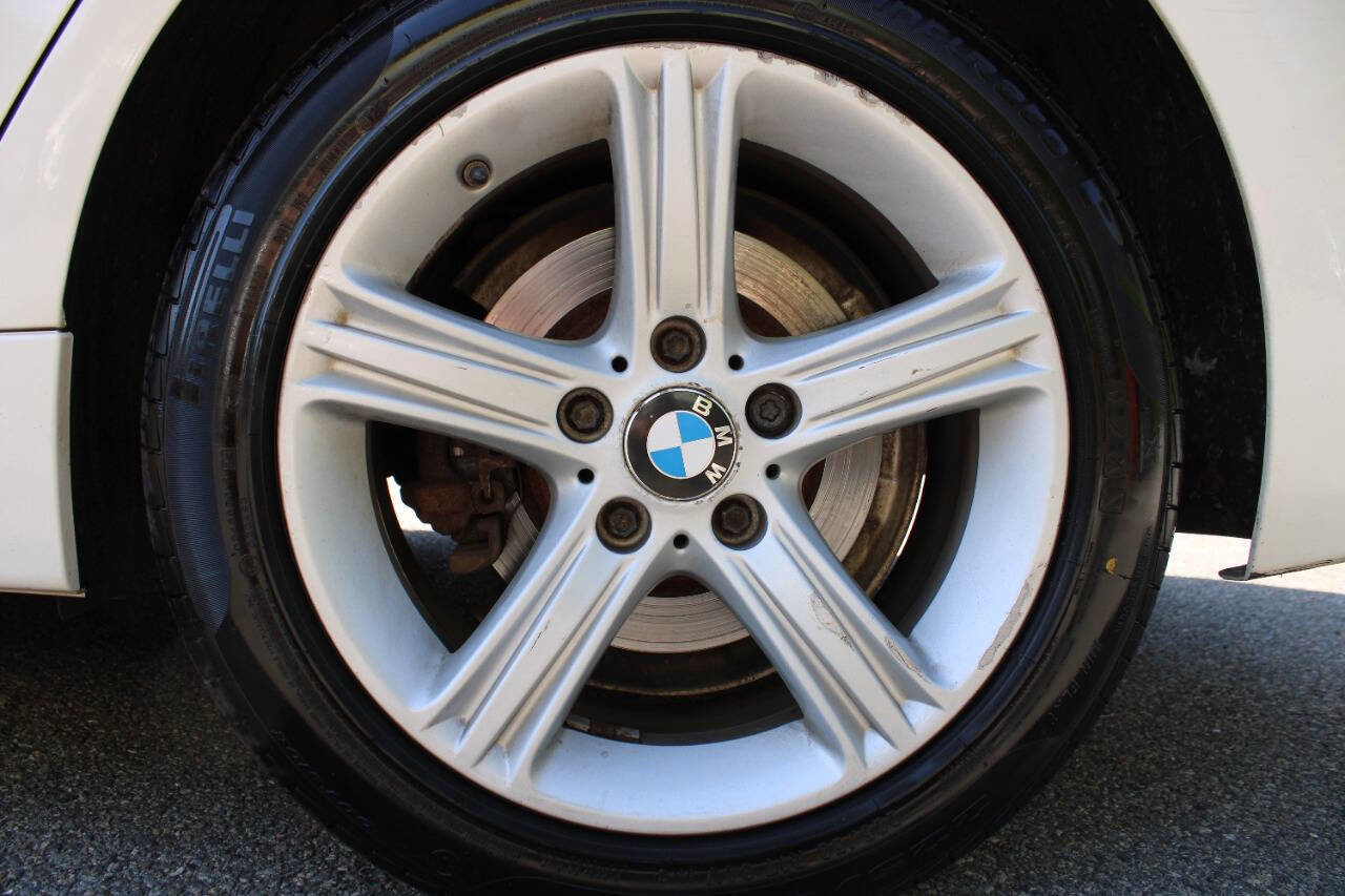 Used 2014 BMW 328i xDrive Sedan AWD/4WD image 20