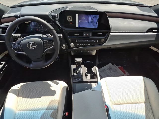 Used 2025 Lexus ES 300h w/ Premium Package FWD image 26