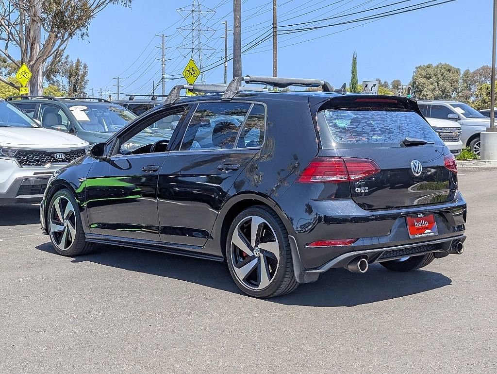 Used 2018 Volkswagen GTI SE FWD image 10