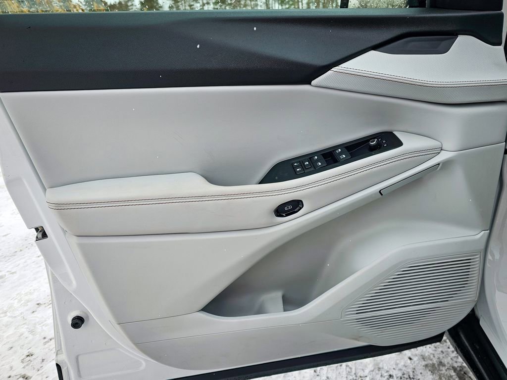 New 2026 Jeep Cherokee Limited image 9