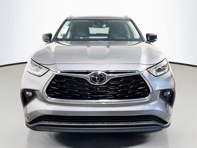 New 2026 Toyota Highlander Limited AWD/4WD image 8