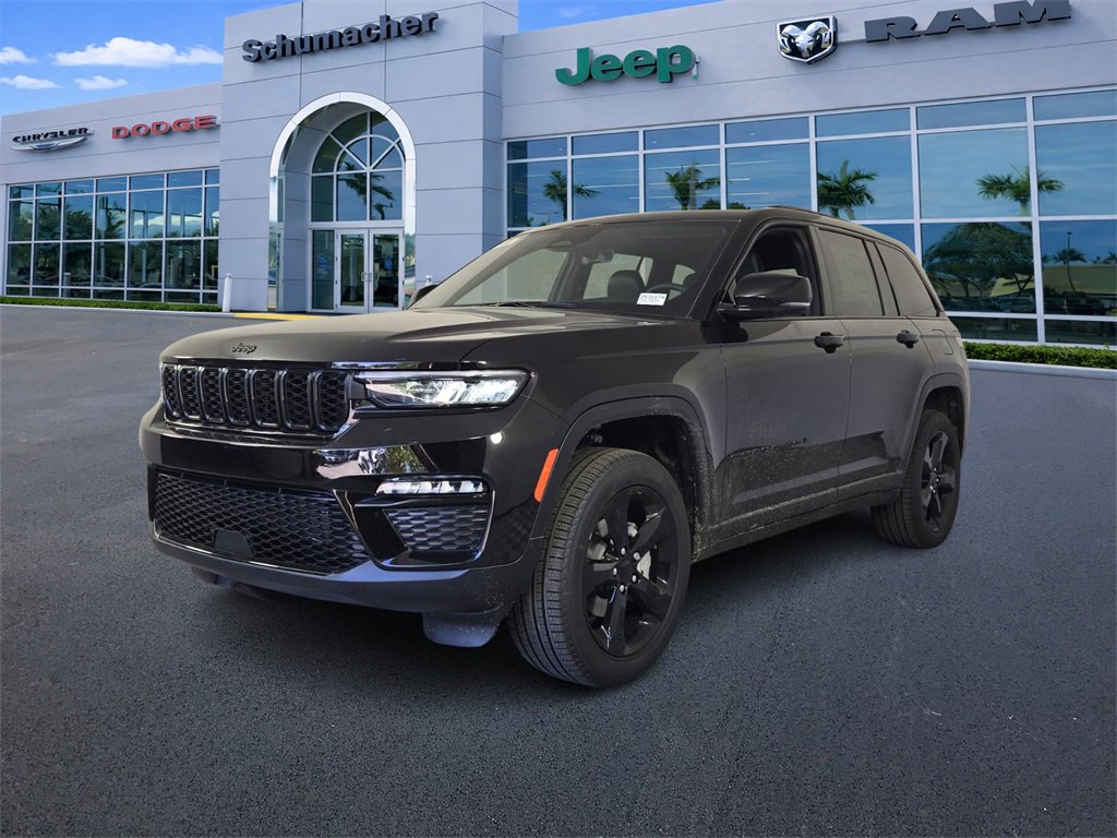 New 2025 Jeep Grand Cherokee L Altitude image 3