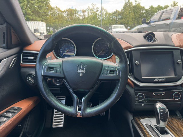 Used 2015 Maserati Ghibli S Q4 AWD/4WD image 29