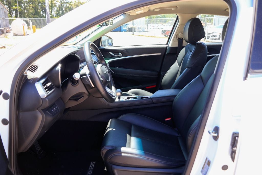 Used 2025 Genesis G70 2.5T RWD image 7