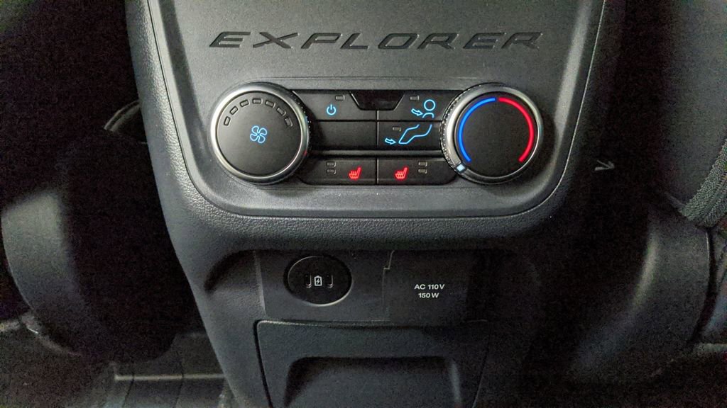 New 2025 Ford Explorer ST-Line w/ Premium Package image 31