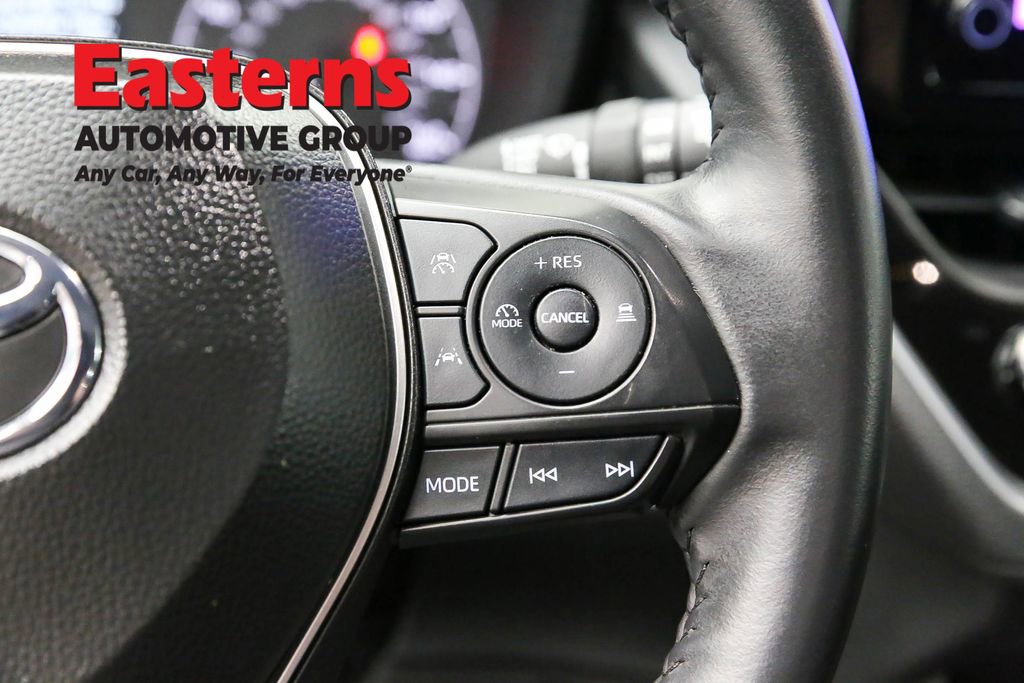 Used 2024 Toyota Corolla Cross LE image 16