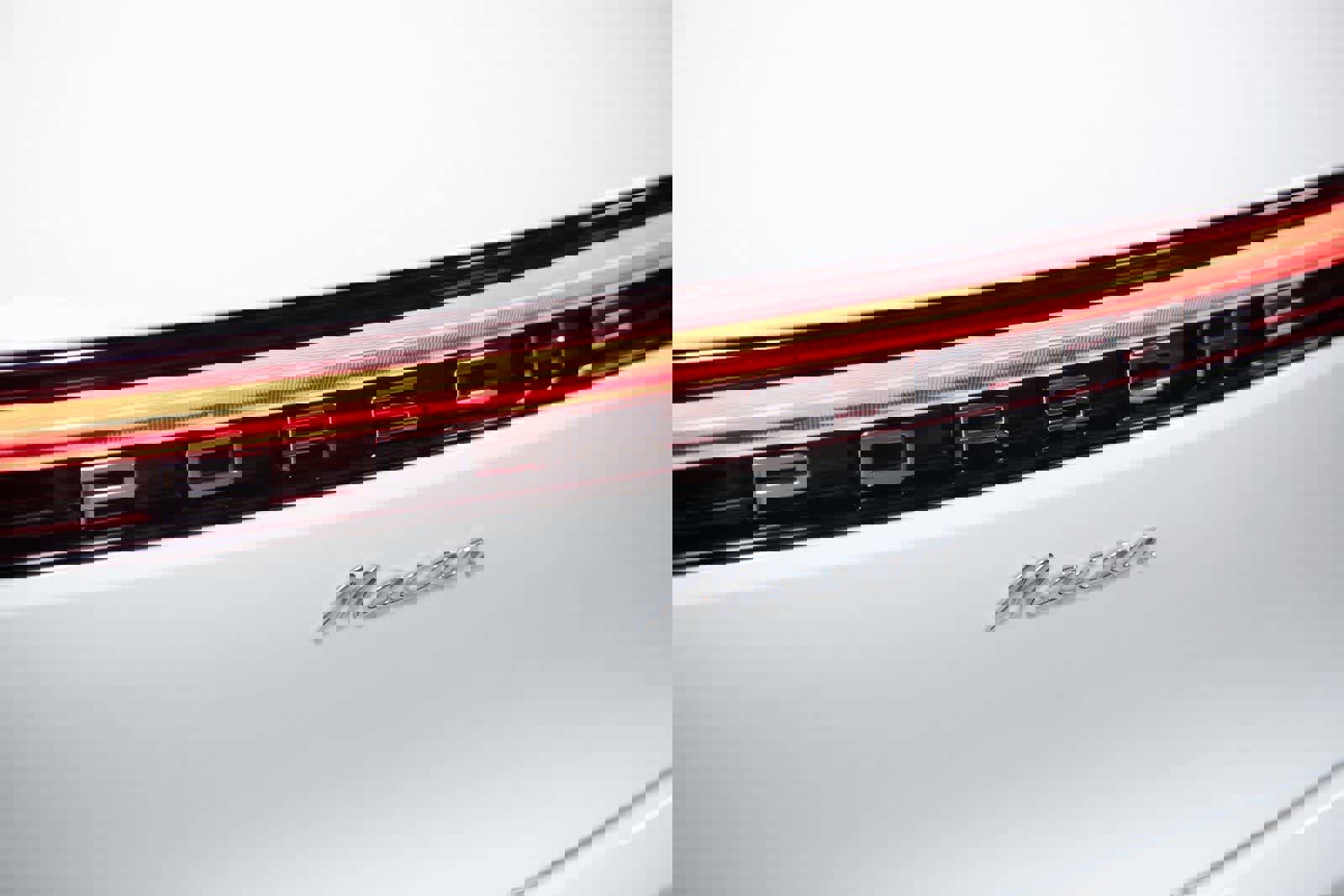 Certified 2023 Porsche Macan image 36