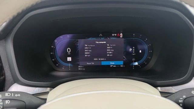 Used 2024 Volvo S60 B5 Core image 16