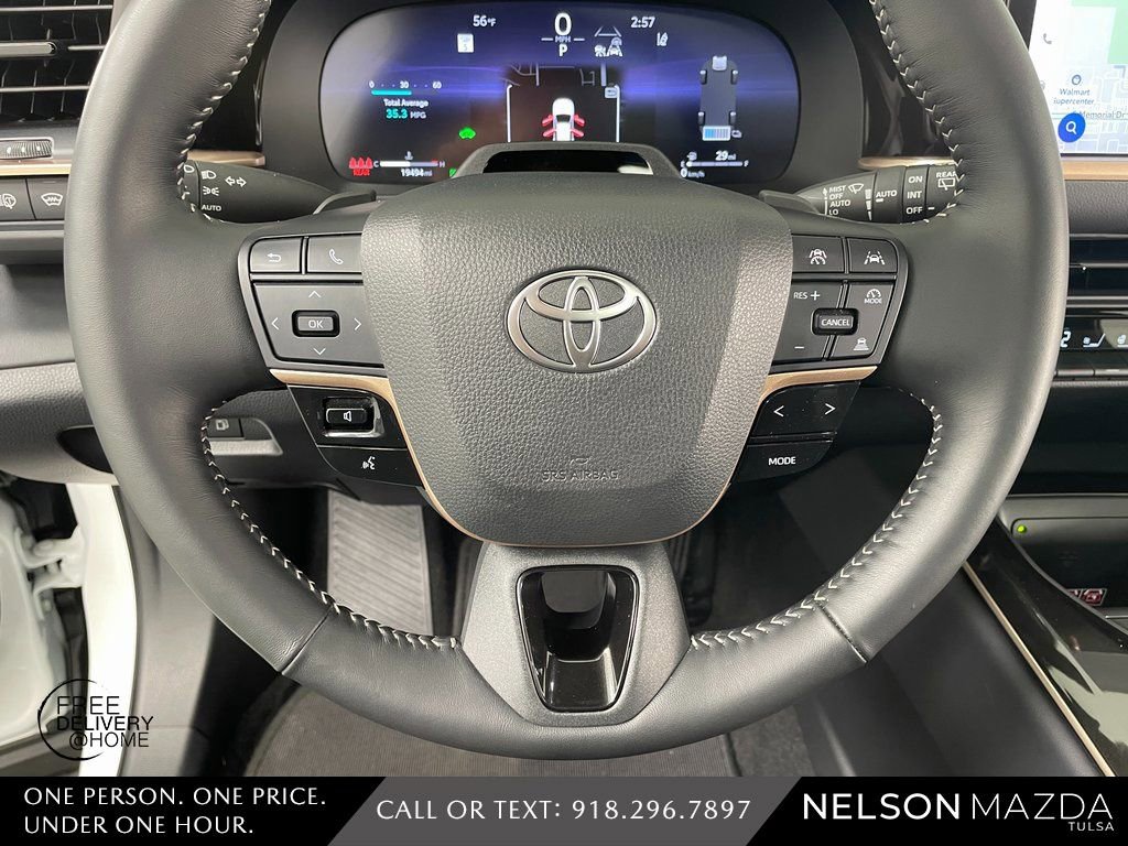 Used 2025 Toyota Crown Signia w/ Advanced Technology Package image 24