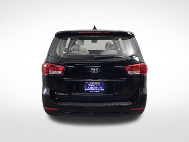 Used 2018 Kia Sedona L FWD image 7