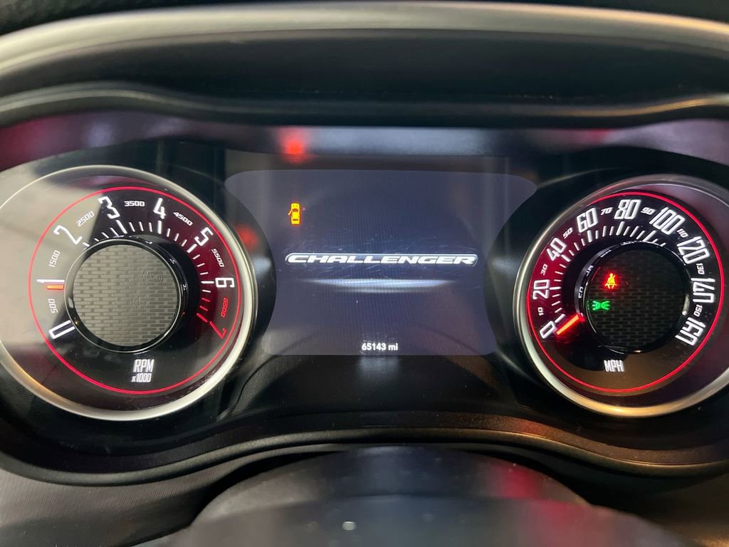 Used 2020 Dodge Challenger SXT image 12