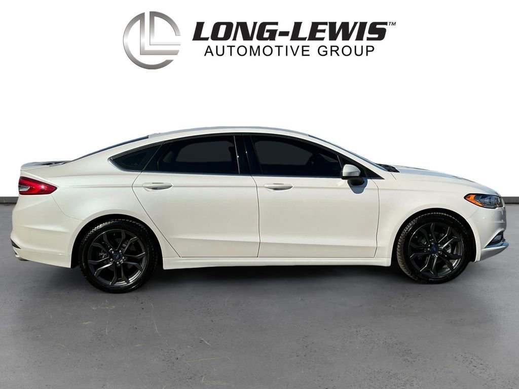 Used 2018 Ford Fusion SE w/ Equipment Group 201A image 8