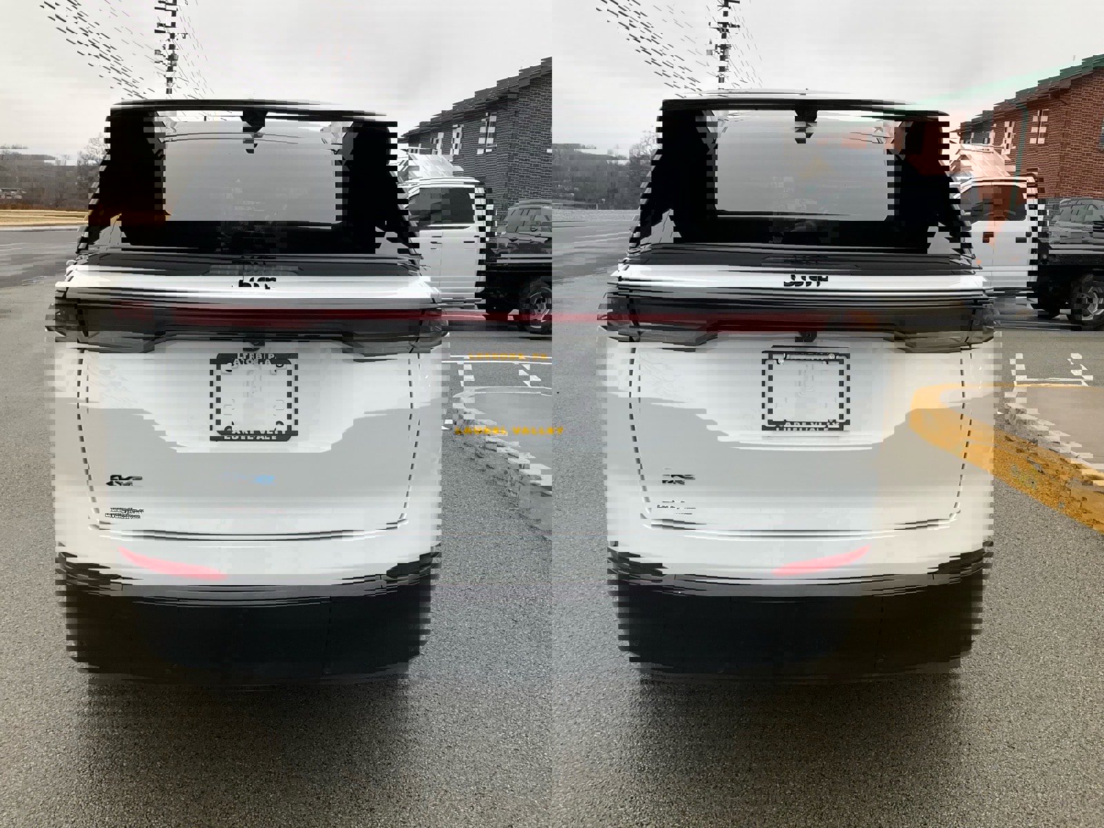 Used 2024 Jeep Wagoneer Launch Edition image 4