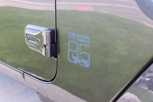 New 2026 Jeep Gladiator Sport AWD/4WD image 2