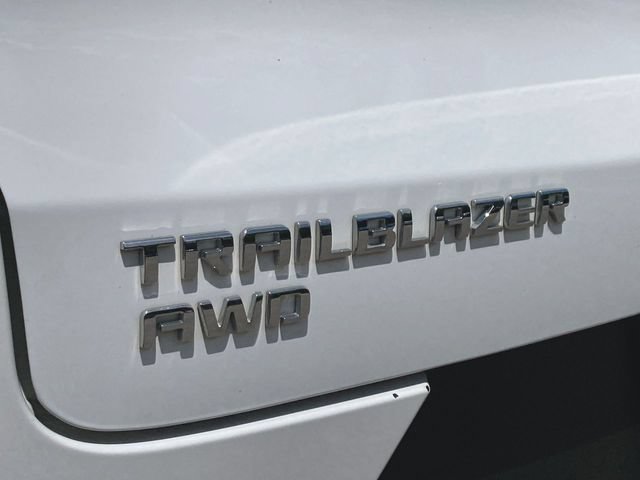 Used 2024 Chevrolet TrailBlazer LT w/ Driver Confidence Package AWD/4WD image 29