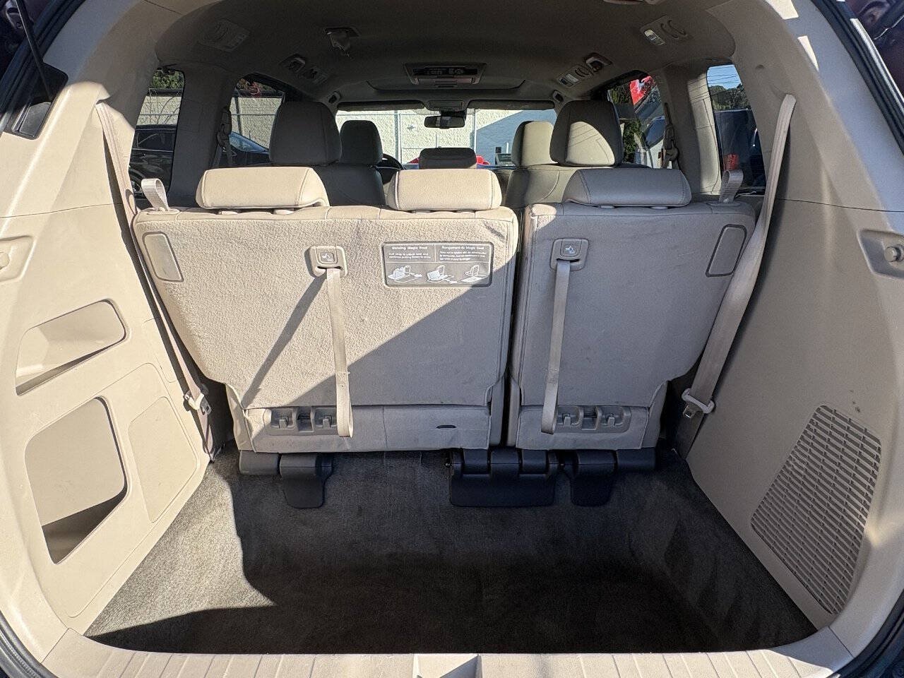 Used 2015 Honda Odyssey Touring image 18