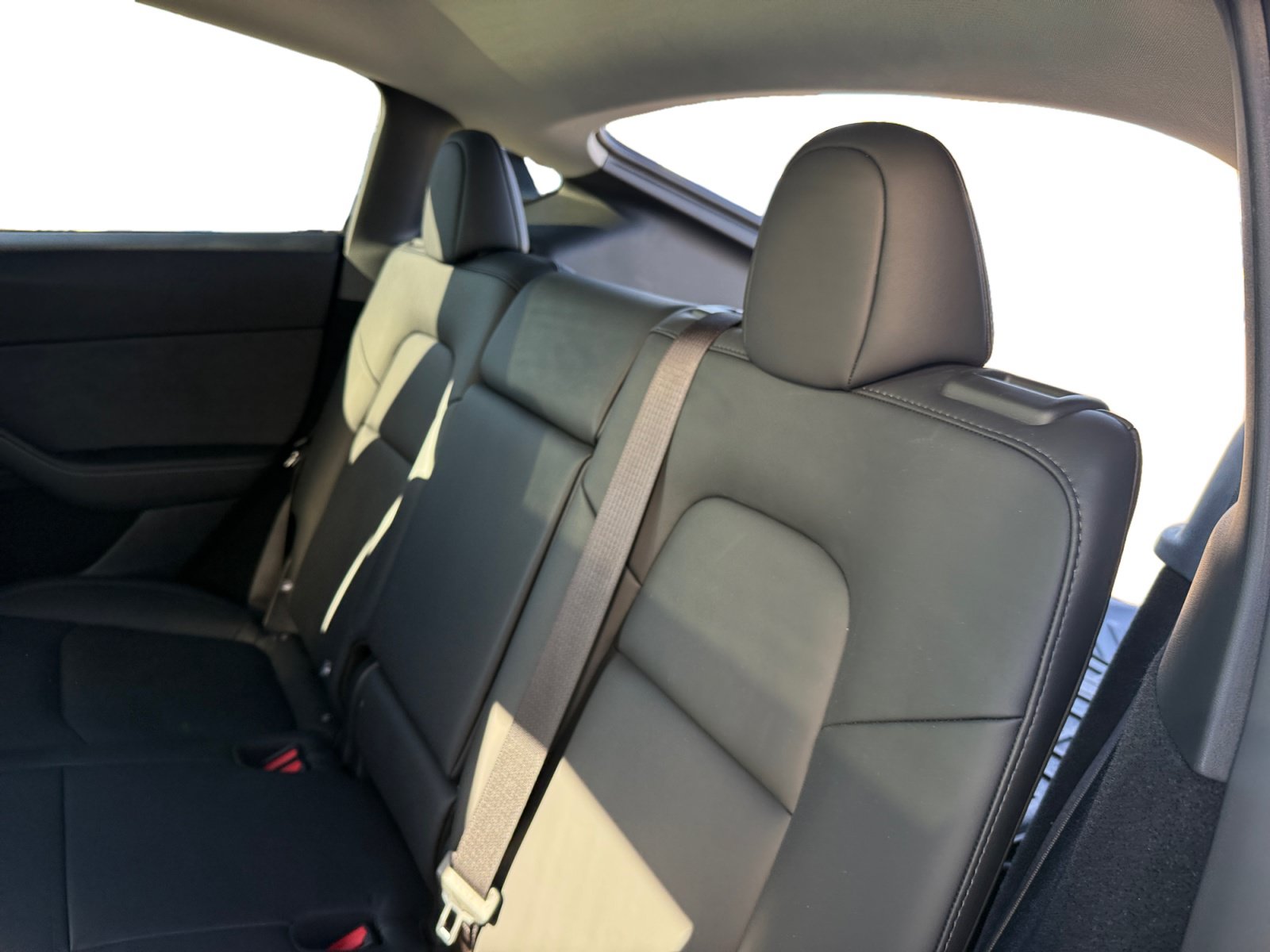 Used 2024 Tesla Model Y 2WD image 16
