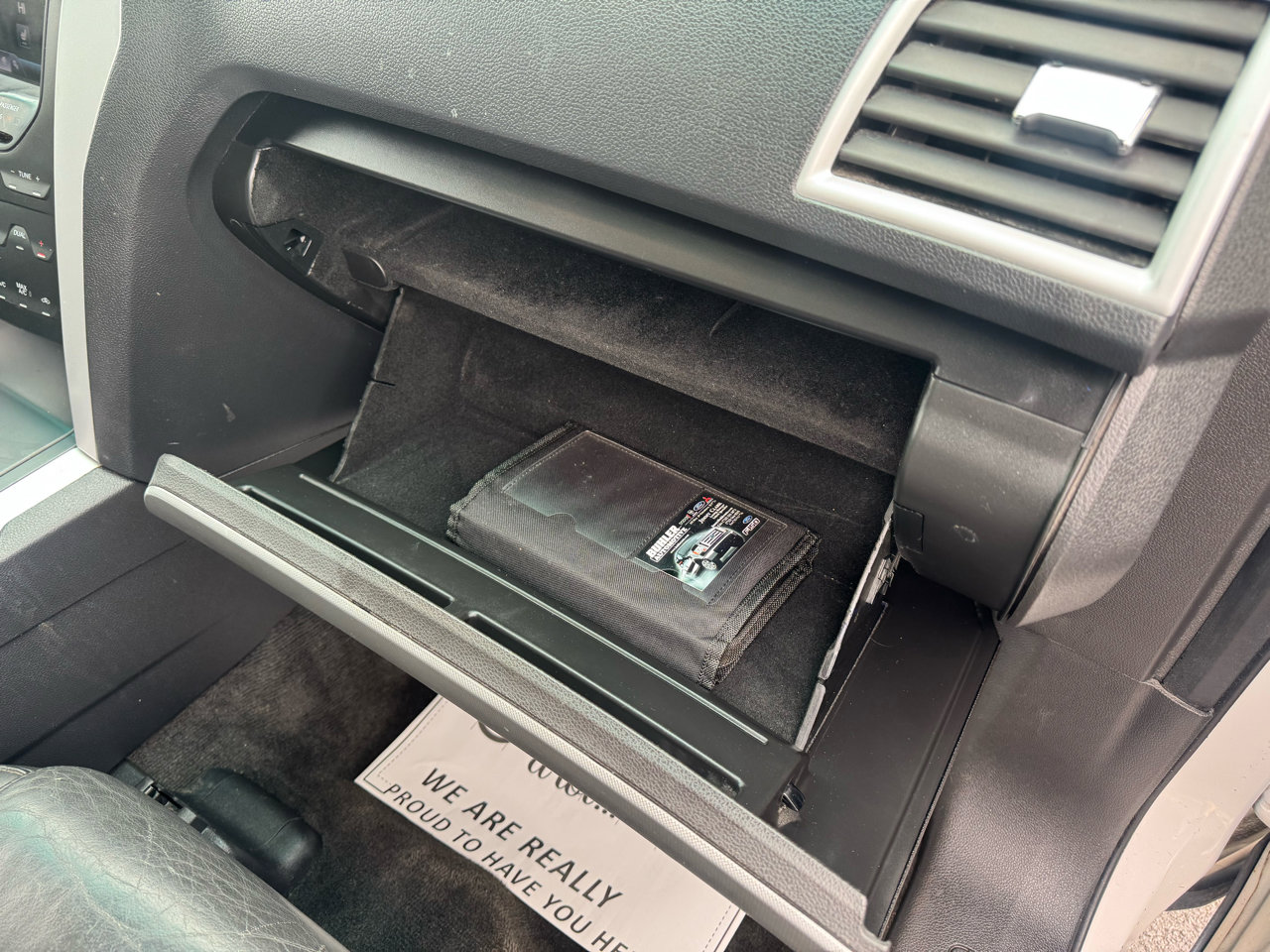 Used 2013 Ford Explorer XLT image 35