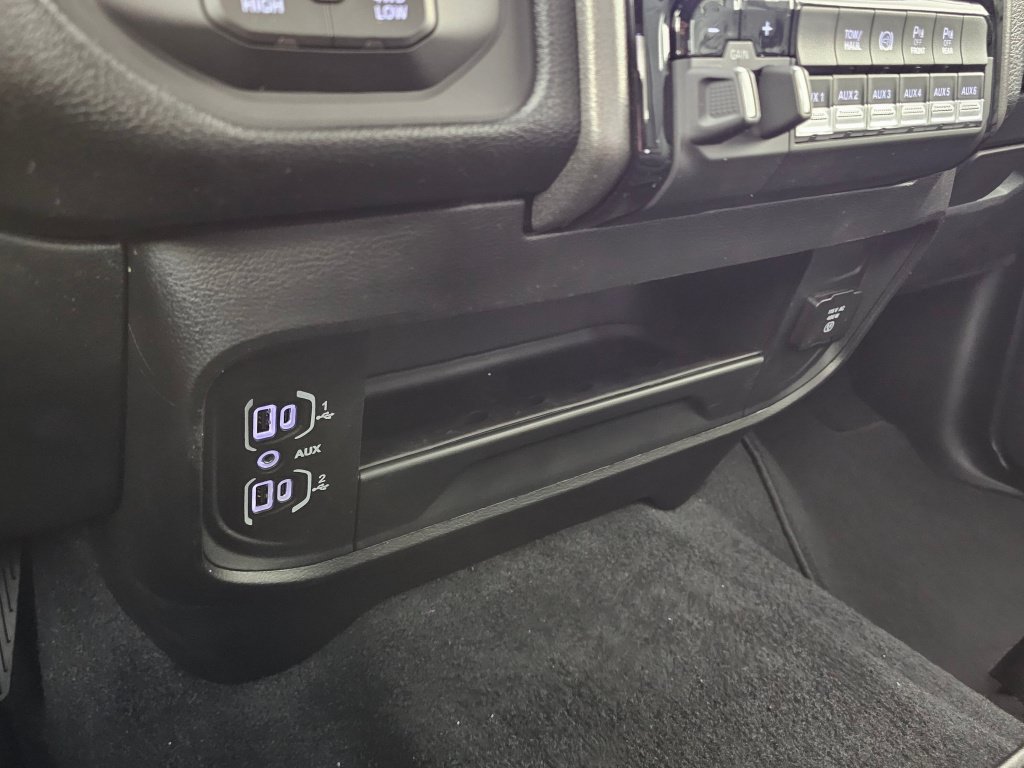 New 2026 RAM 3500 Tradesman AWD/4WD image 30