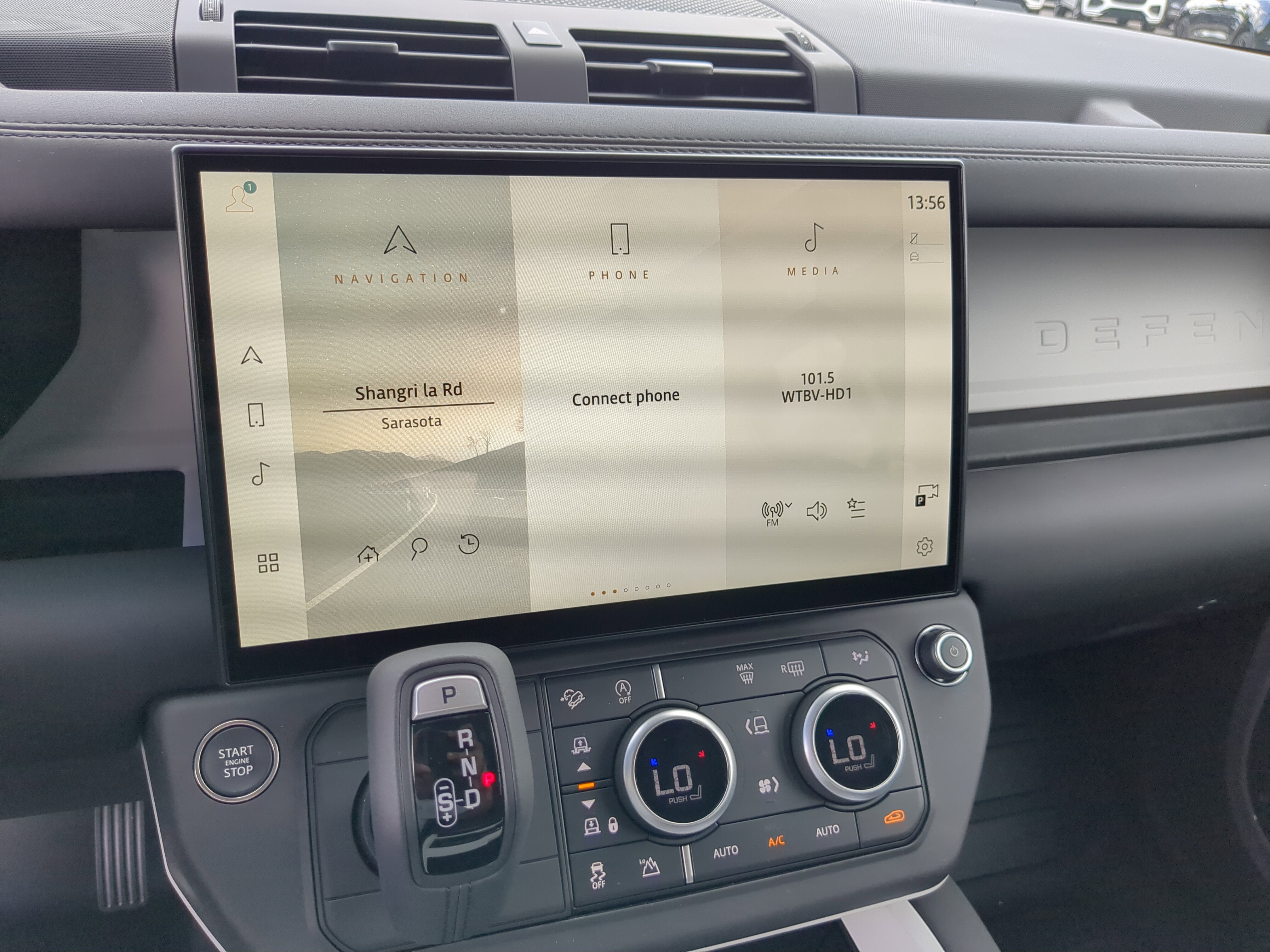 New 2026 Land Rover Defender 110 S image 19