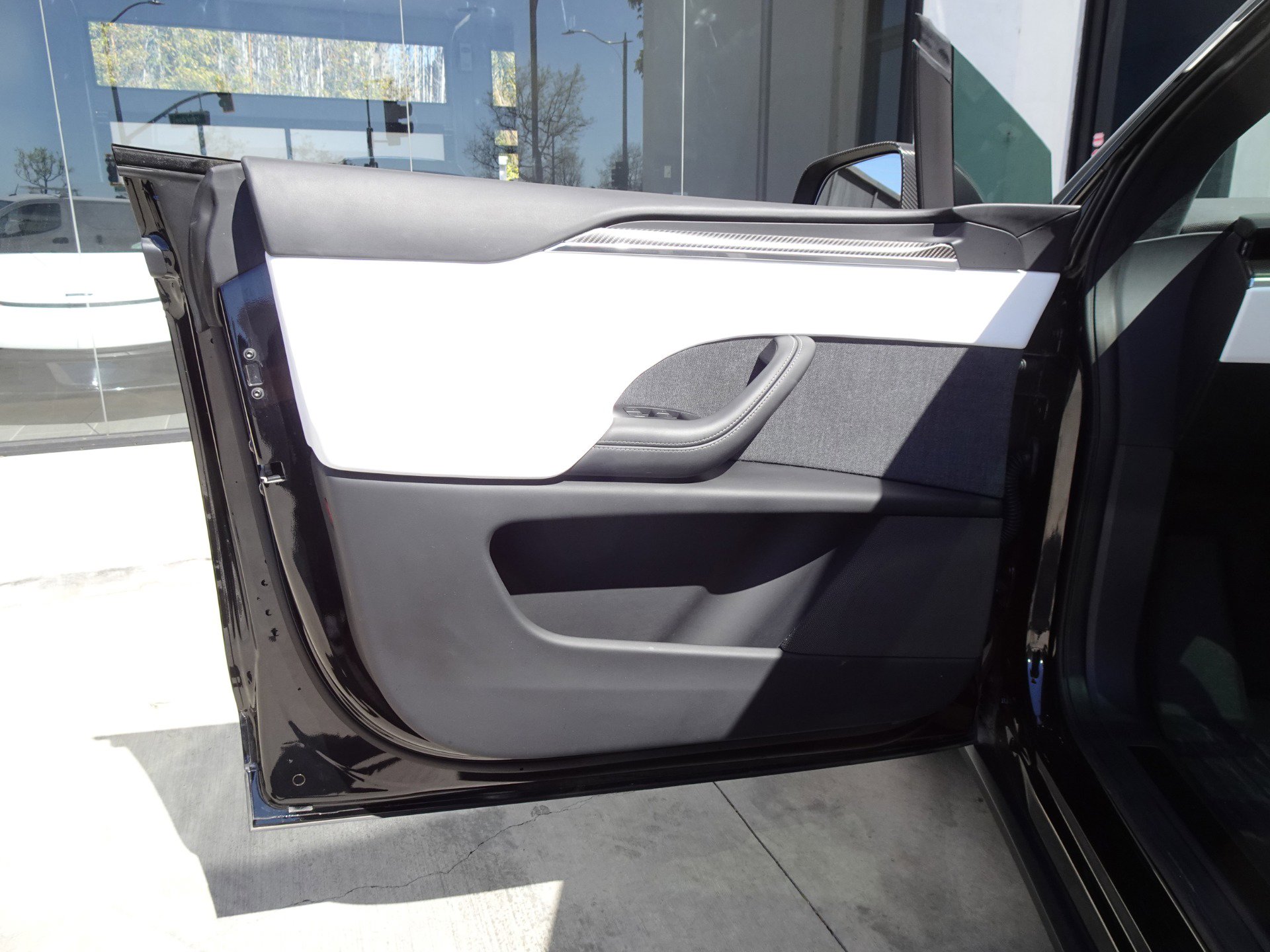 Used 2022 Tesla Model X Plaid AWD/4WD image 16