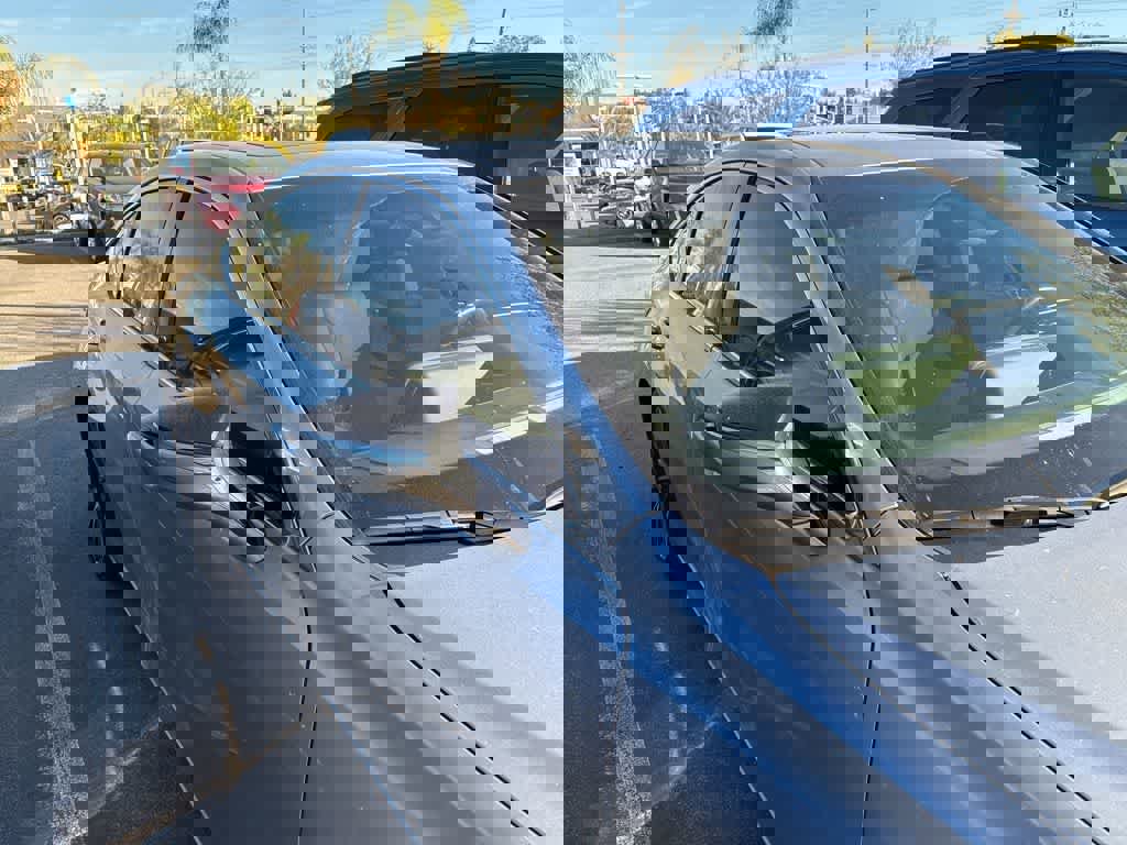 Used 2025 Lexus ES 300h w/ Premium Package image 5