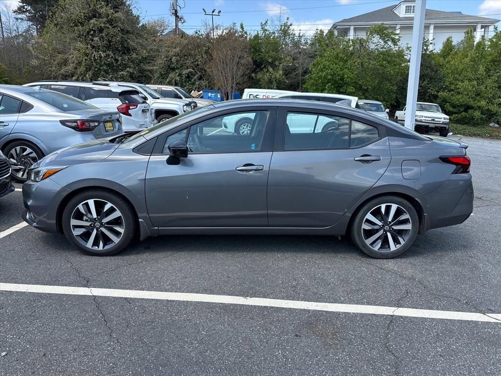Used 2020 Nissan Versa SR image 11