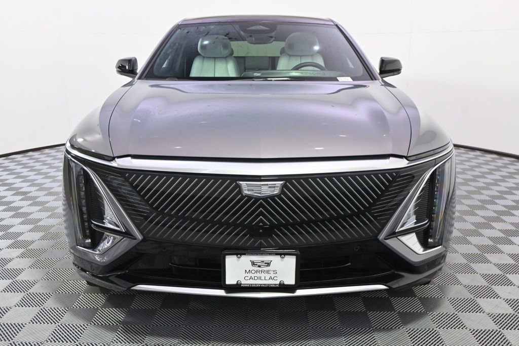 New 2025 Cadillac Lyriq Luxury AWD/4WD image 10