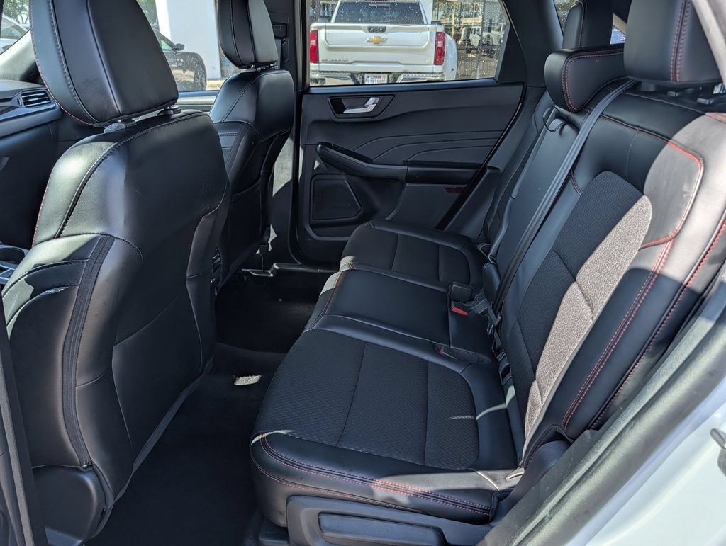 Used 2025 Ford Escape ST-Line FWD image 27