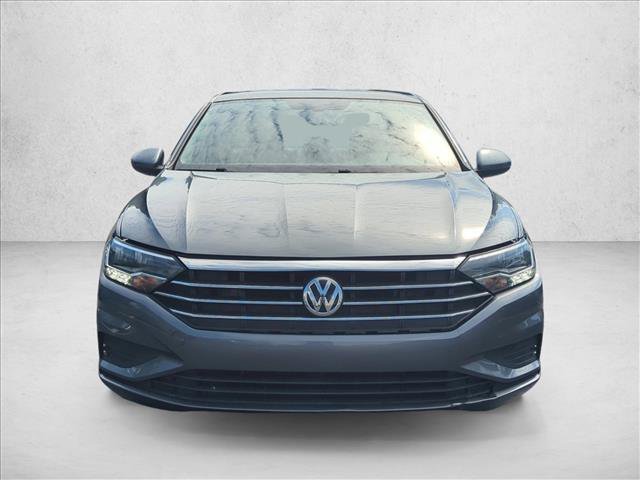 Used 2019 Volkswagen Jetta SE FWD image 2