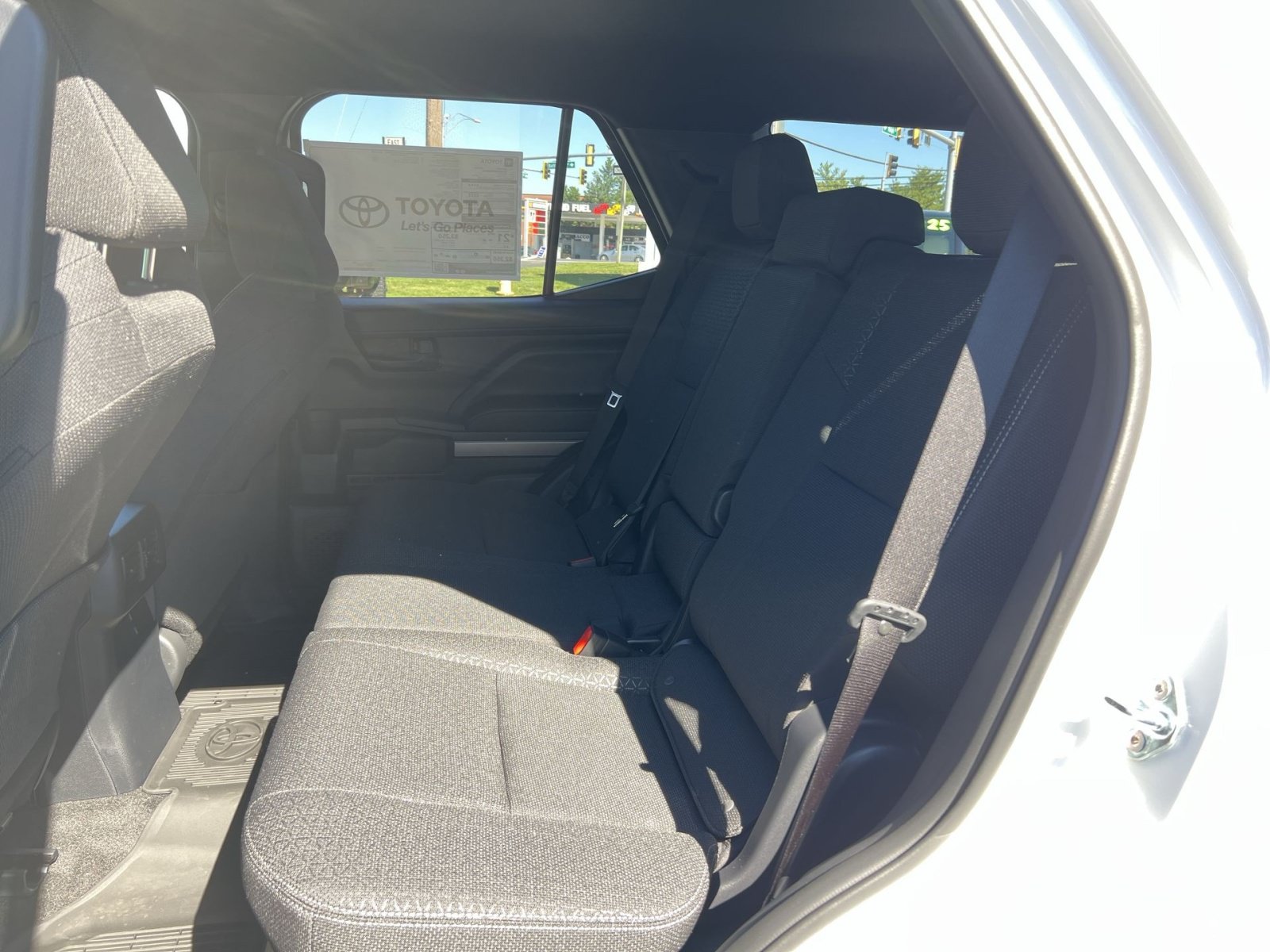 New 2026 Toyota 4Runner SR5 AWD/4WD image 23