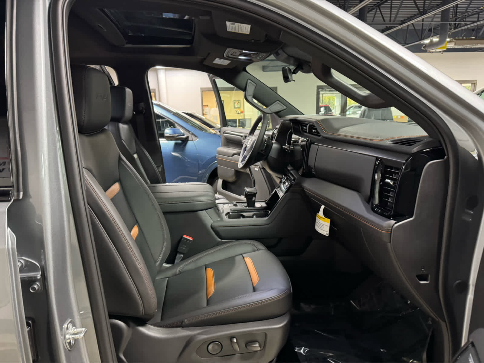 New 2026 GMC Sierra 1500 AT4 w/ Technology Package image 11