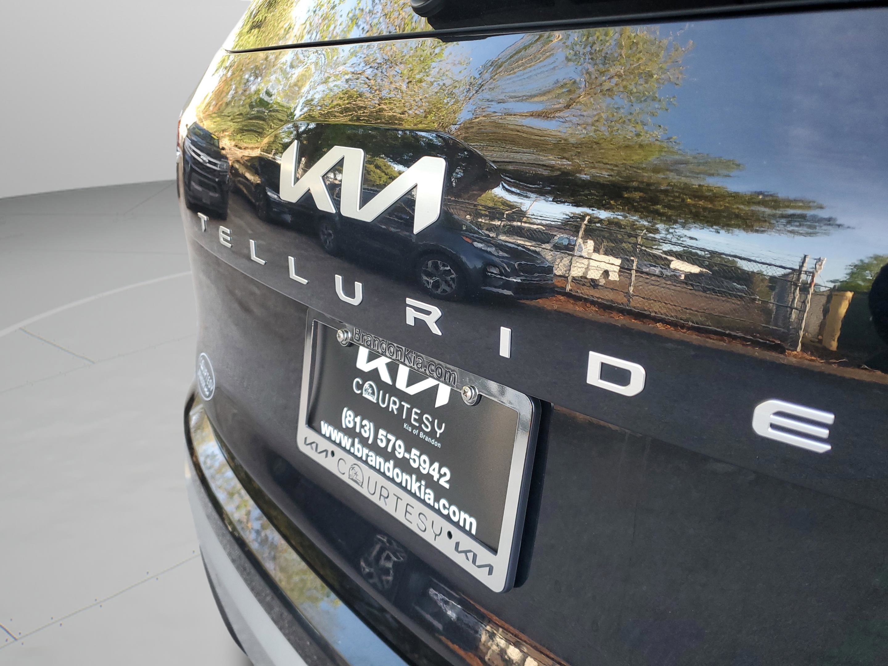 Certified 2023 Kia Telluride S image 32
