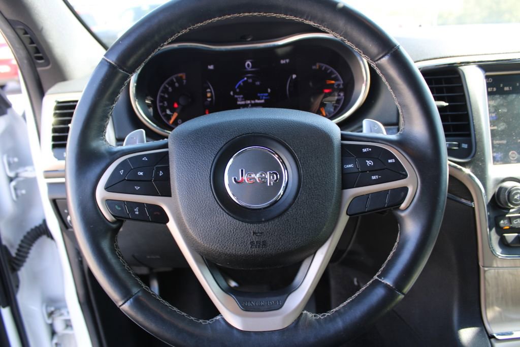 Used 2017 Jeep Grand Cherokee Limited AWD/4WD image 29