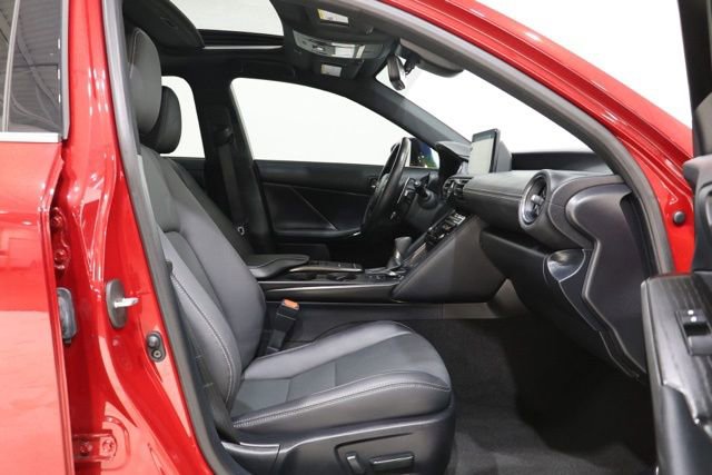 Used 2024 Lexus IS 300 w/ Premium Package RWD image 33
