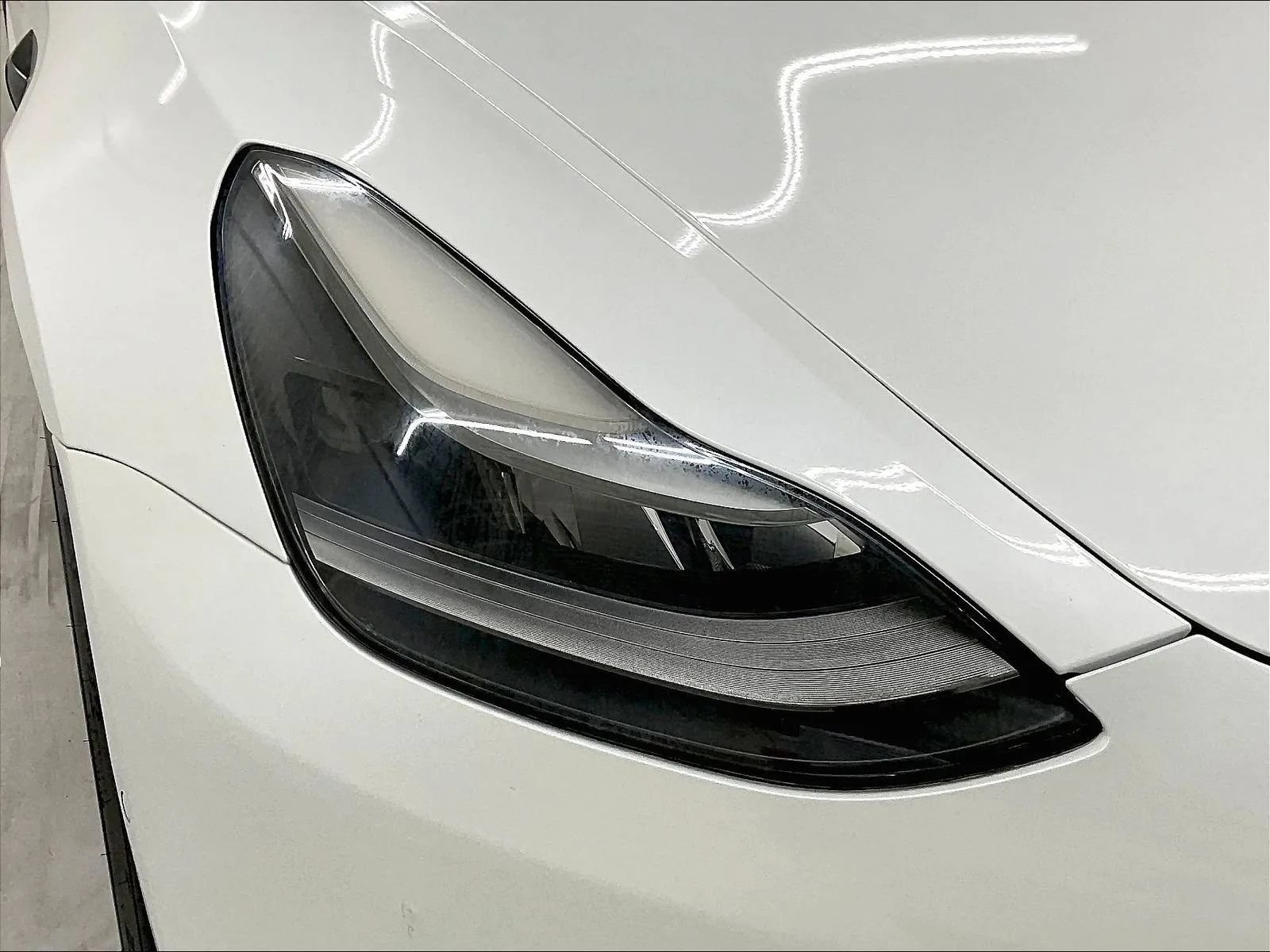 Used 2022 Tesla Model 3 Long Range AWD/4WD image 36