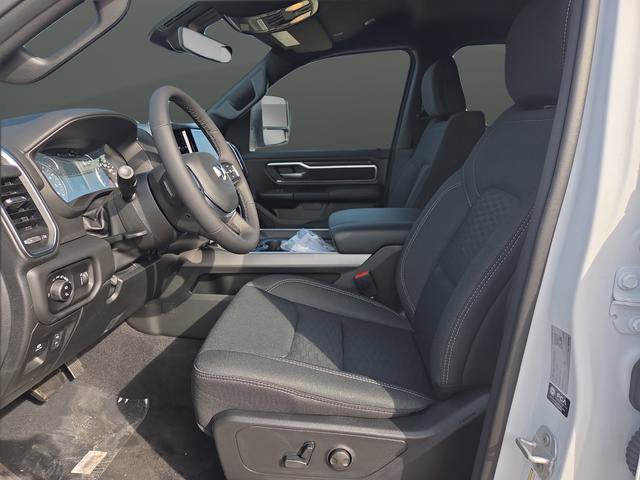 New 2026 RAM 1500 4x4 Crew Cab image 4