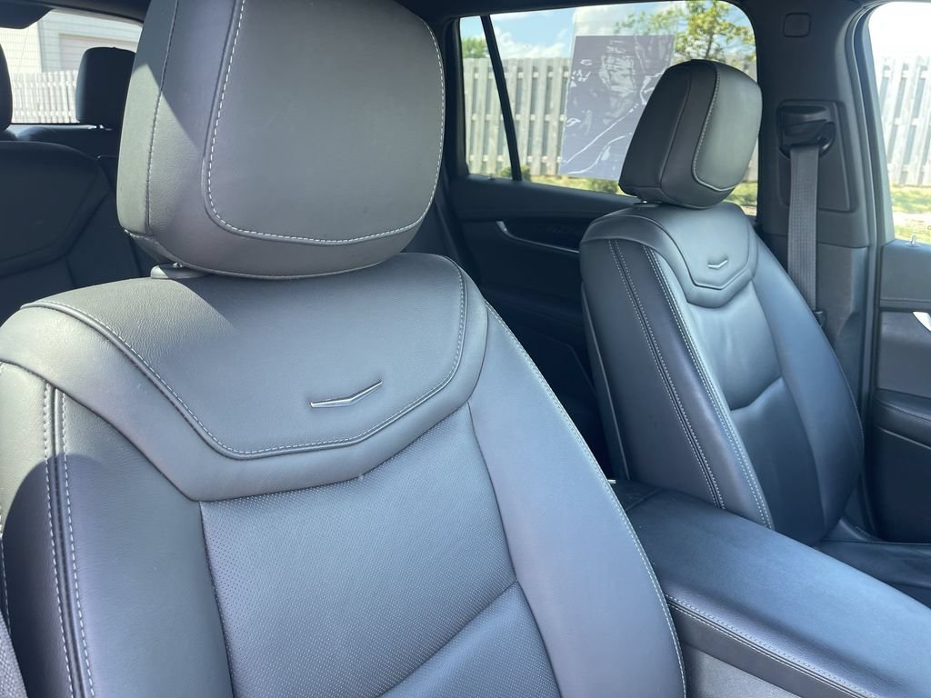 Used 2024 Cadillac XT6 Premium Luxury w/ Technology Package AWD/4WD image 34