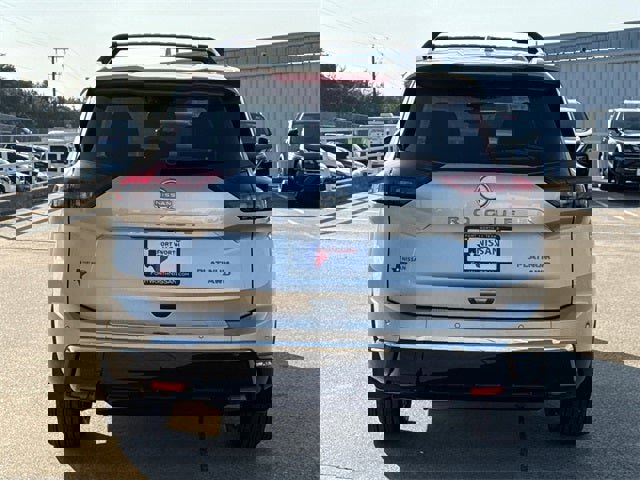 New 2026 Nissan Rogue Platinum w/ Platinum Premium Package image 8