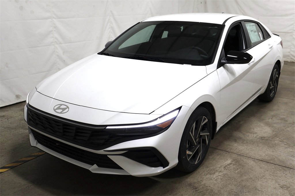Used 2025 Hyundai Elantra Sport