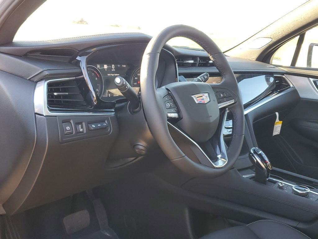 New 2025 Cadillac XT6 Premium Luxury w/ Technology Package image 11