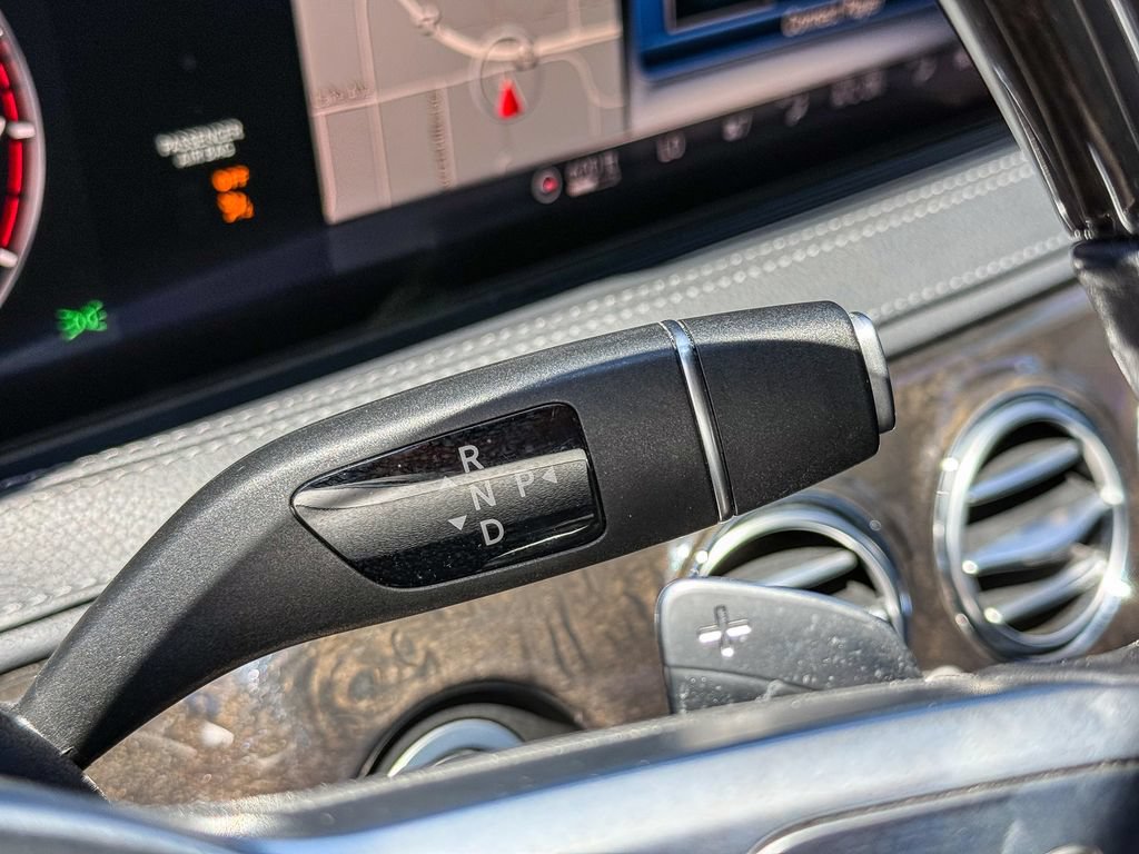 Used 2019 Mercedes-Benz S 560 Sedan image 25