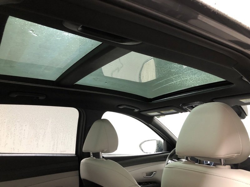 Used 2025 Hyundai Tucson Limited image 13