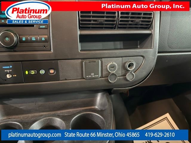 Used 2017 Chevrolet Express 3500 Extended image 20