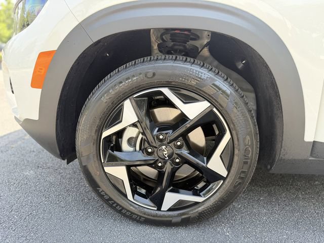 Certified 2025 Kia Seltos S AWD/4WD image 40