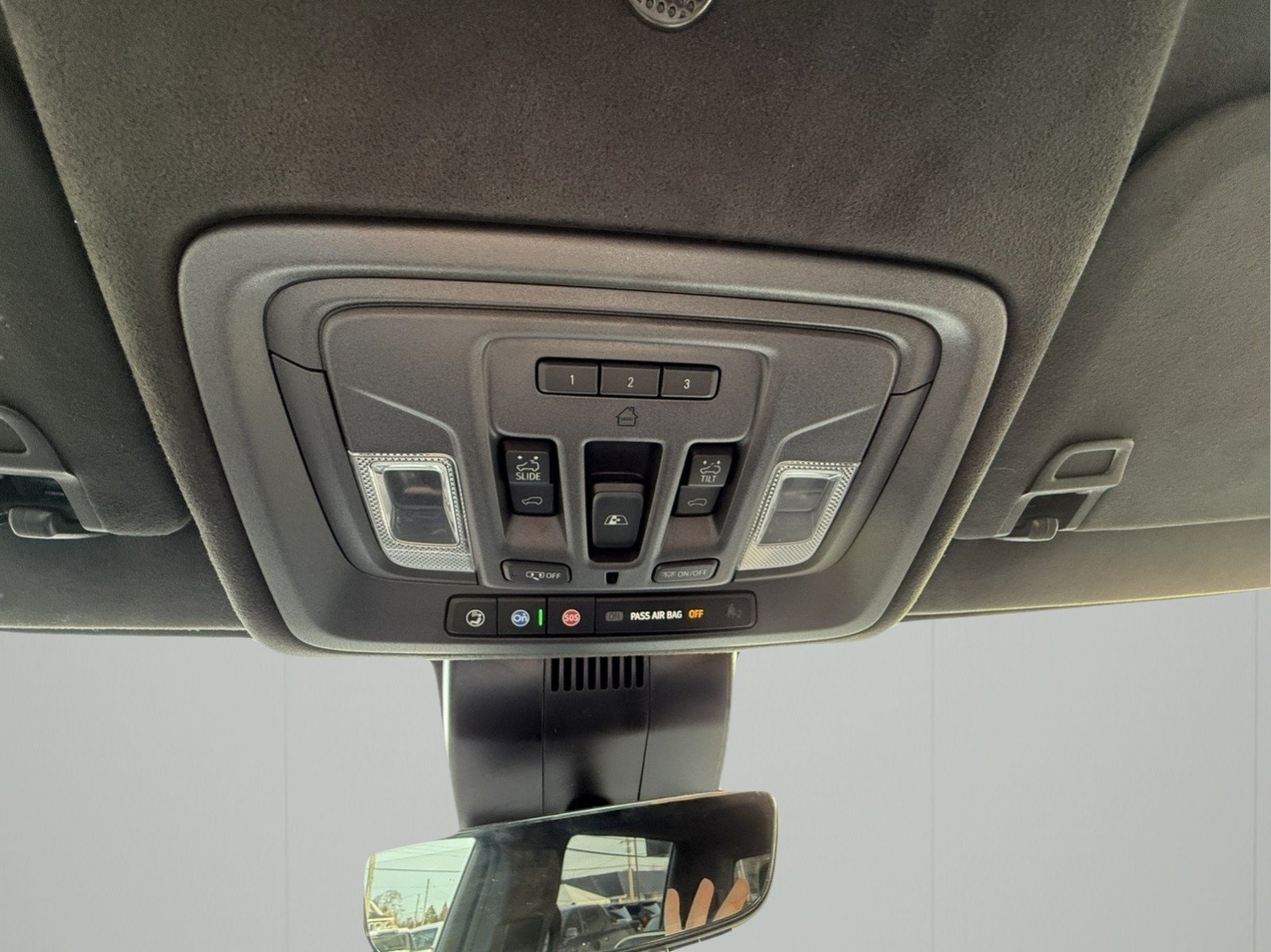 Used 2023 GMC Sierra 1500 AT4X w/ AT4X AEV Edition AWD/4WD image 29