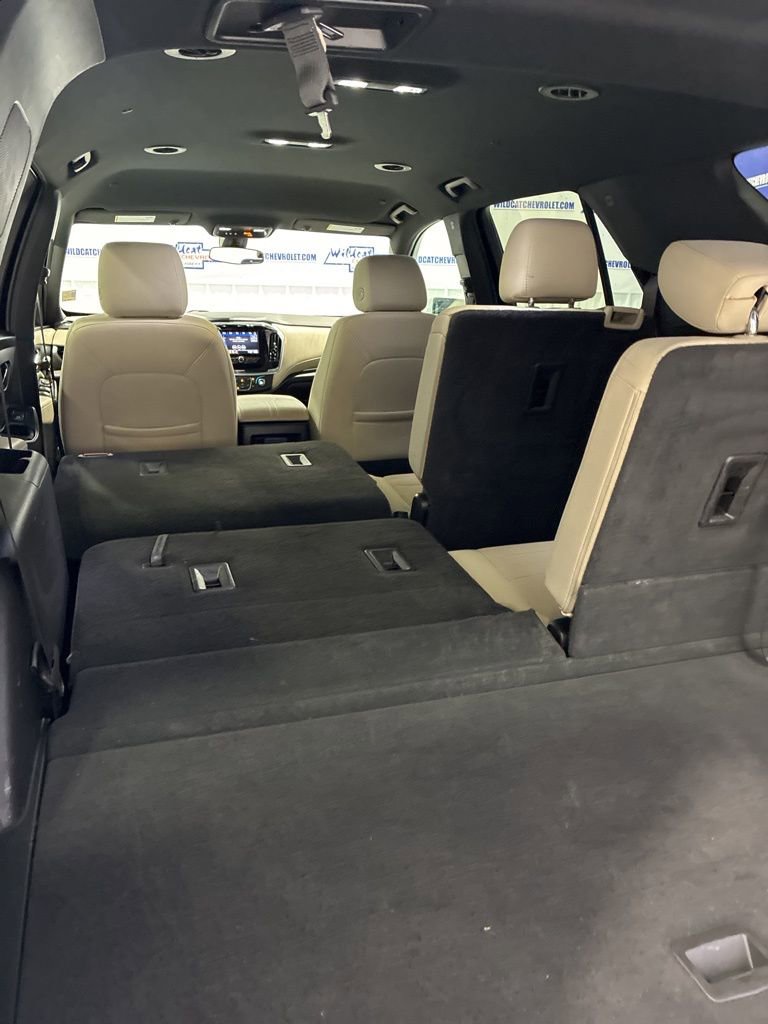 Used 2022 Chevrolet Traverse LS FWD image 39