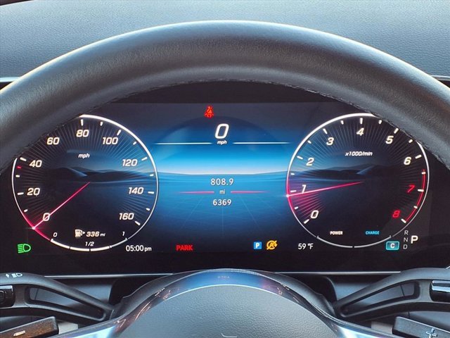 Used 2025 Mercedes-Benz GLC 300 image 12