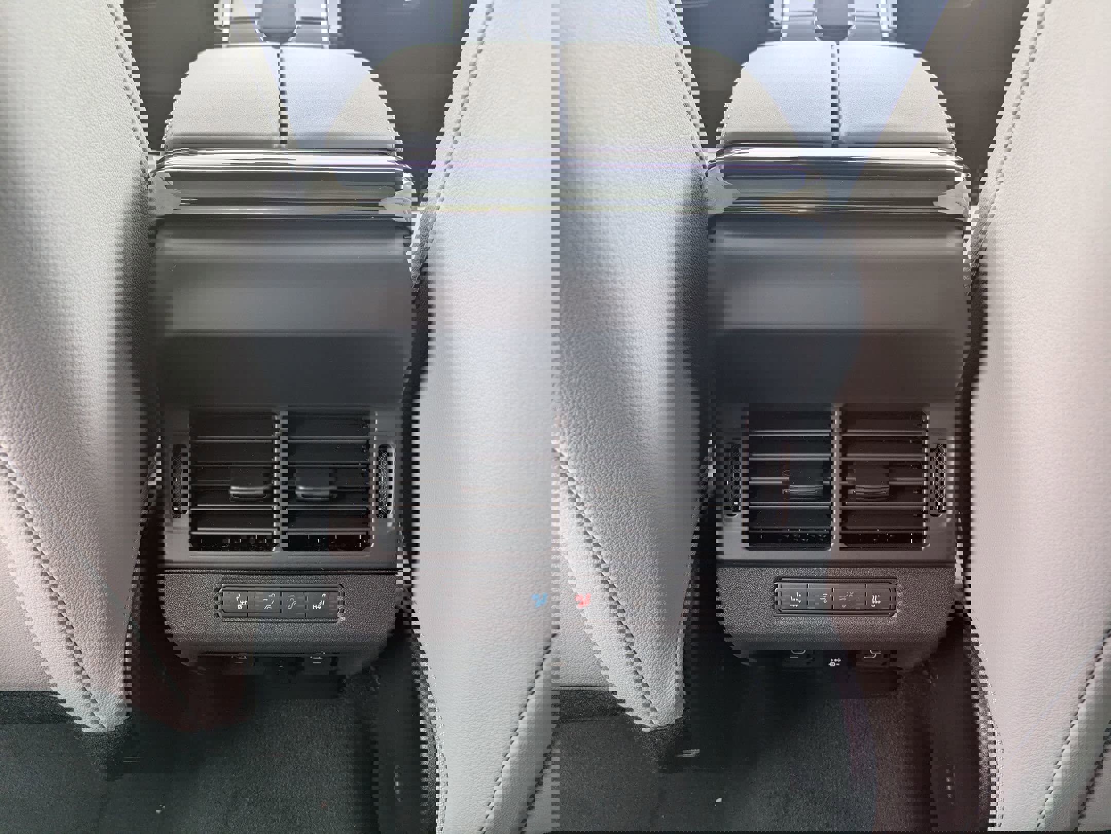 New 2026 Land Rover Range Rover Evoque S image 23