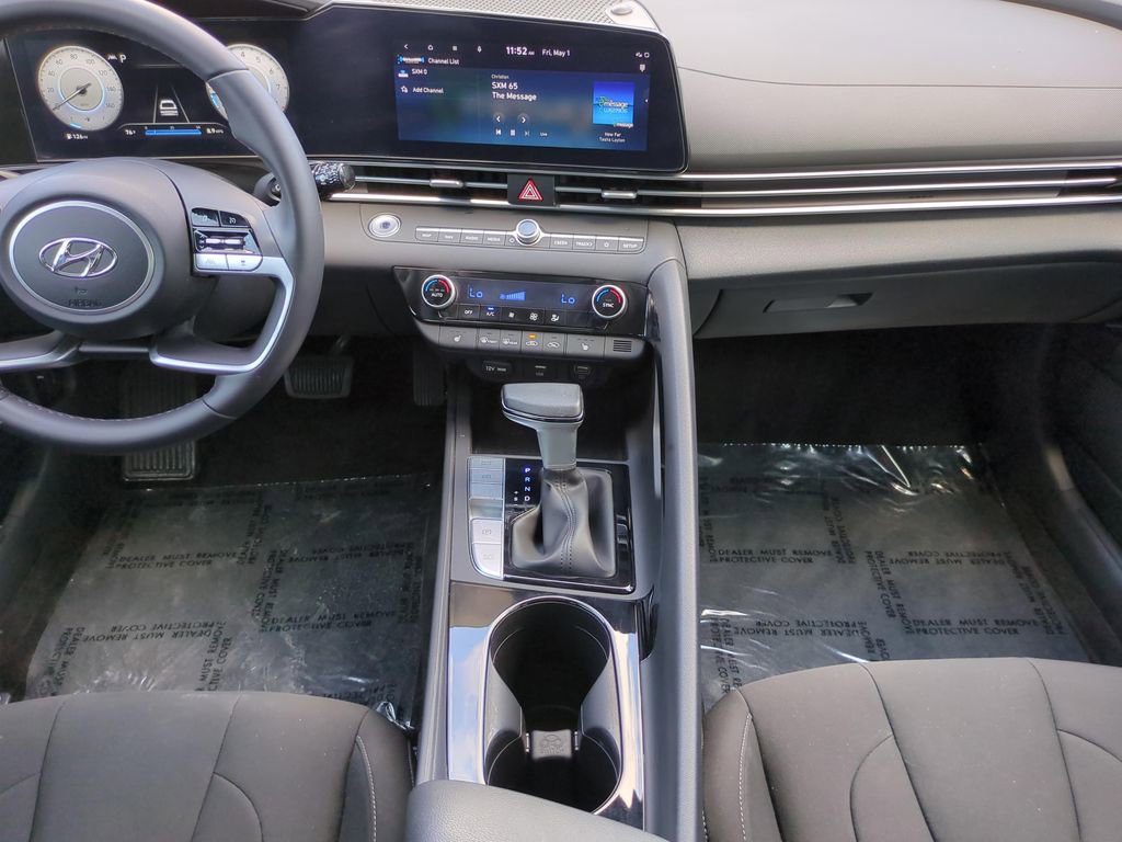 Certified 2023 Hyundai Elantra SEL w/ Convenience Package FWD image 15